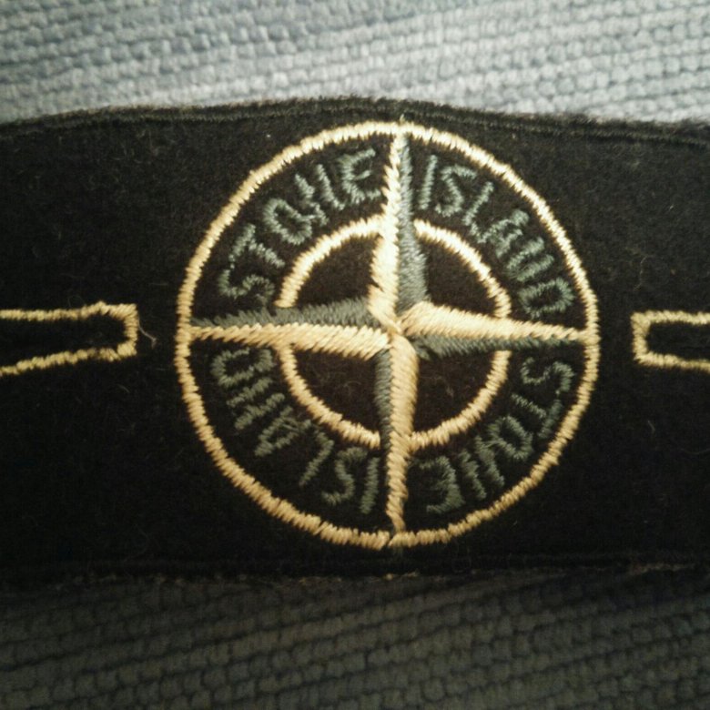 Оригинальный патч стон айленд. Stone Island Junior Patch. Stone Island Джуниор патч. Stone Island Junior патч. Стоник патч оригинал.