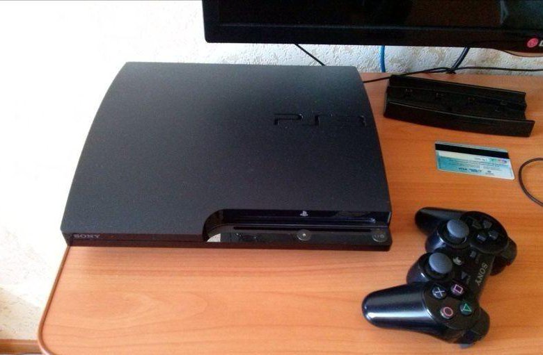 Прошить сони 3. PLAYSTATION бэушный PLAYSTATION 3 бэушный PLAYSTATION 3. Sony PLAYSTATION 4 на тумбочке. Бэушные приставки. Алиса сколько стоит PLAYSTATION 3.