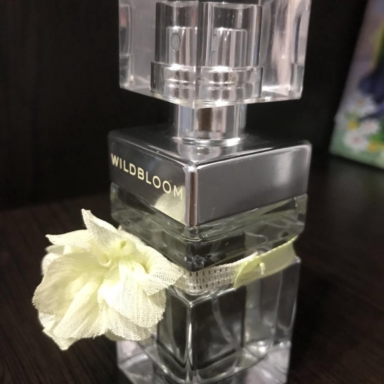 Банана Репаблик Вайлдблум верт. Banana Republic Wildbloom l 30ml EDP. Paco Rabanne Wildbloom Vert.