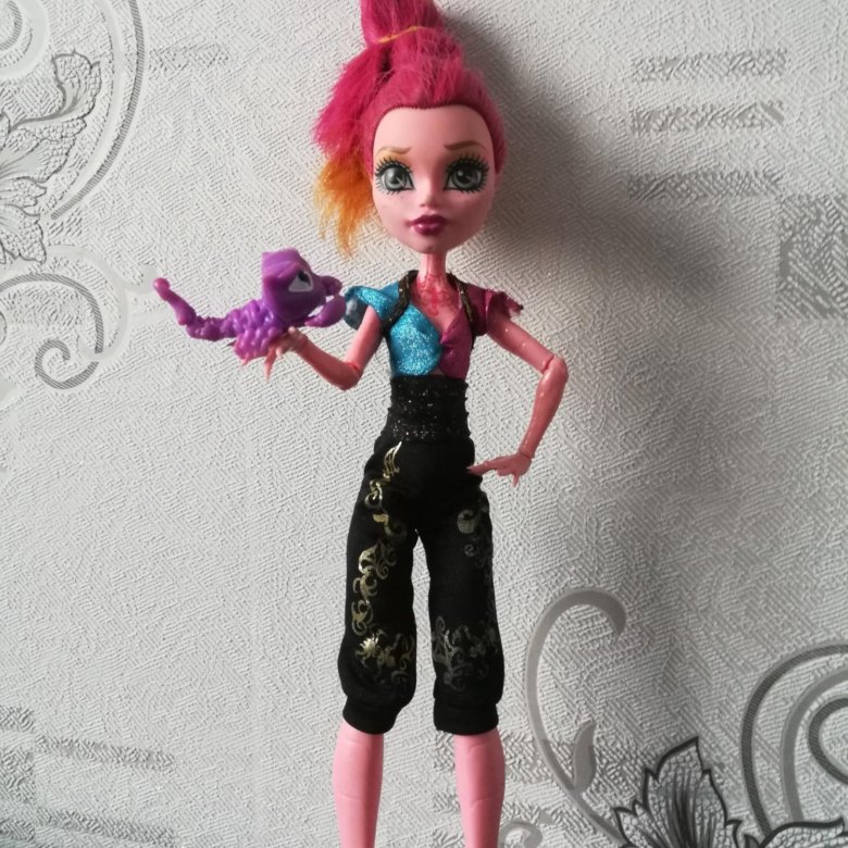 джиджи монстер хай. джи джи анкорд. джи джи би эль алису. станок джи джи джи каливандели. монстер хай 13 желаний джиджи.