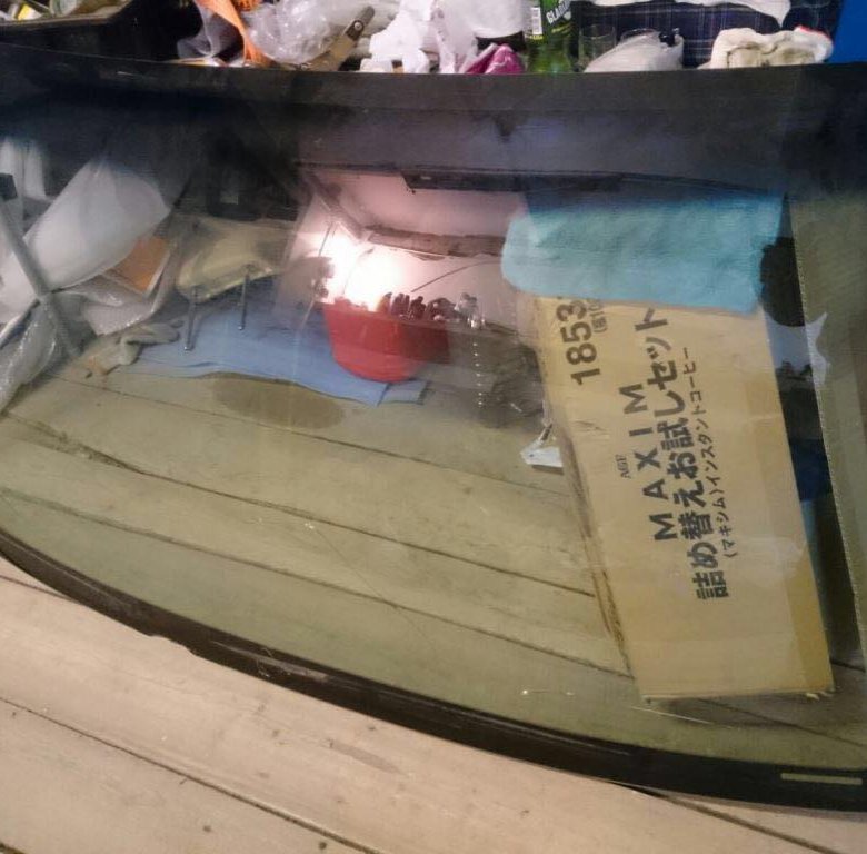 козырек над лобовым на тлк 80. второе лобовое стекло тлк 100. лобовое стекло tlc 200. козырек люка тлк 100. стекло agc land cruiser 200 лобовое.