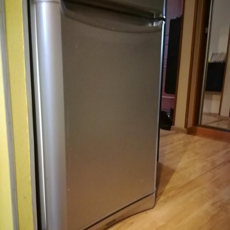 Старый холодильник индезит двухкамерный