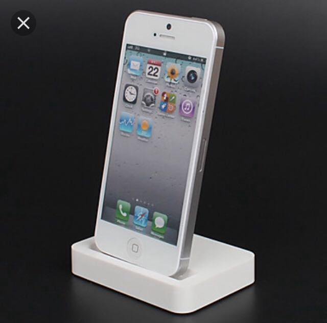 Станция для apple iphone. Iphone 5 Dock. Док станция для айфона 5. Док станция для айфона 5s. Док станция для Apple 2023.