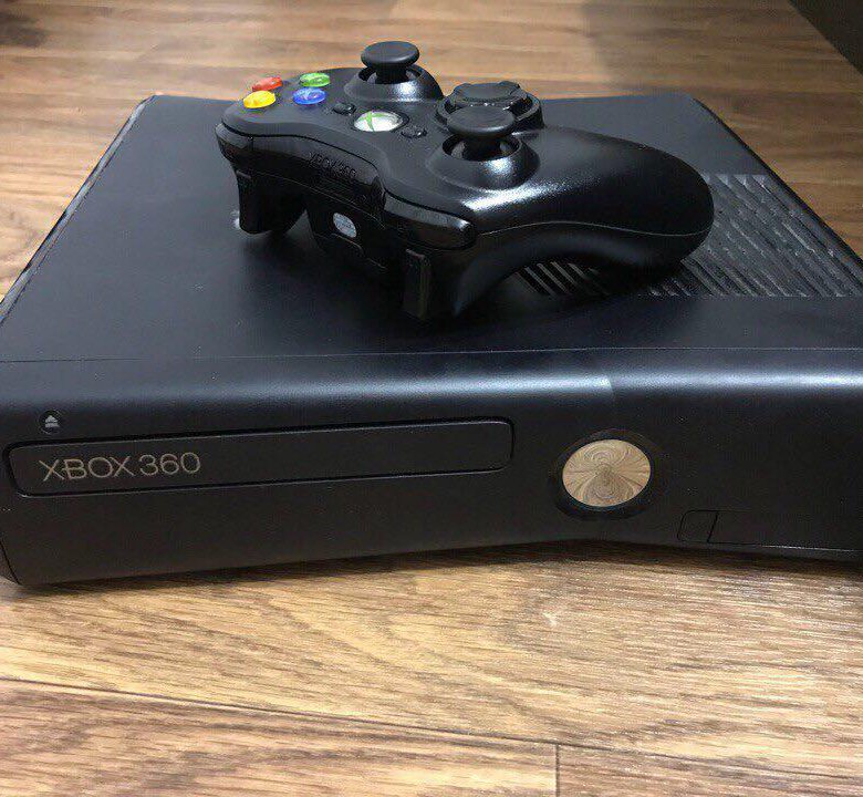 Xbox 360 slim фото