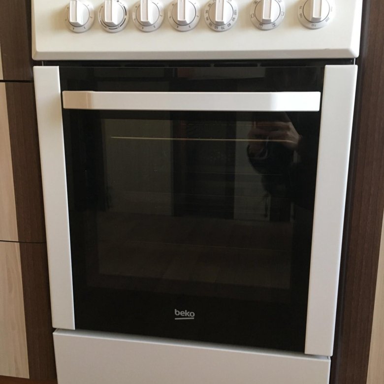 Плита beko. Плита Beko 57101 GW. Плита Beko CSE 57101 GW. Плита электрическая Beko CSE 57101. Электрическая плита Beko FFSS 57101 GW.