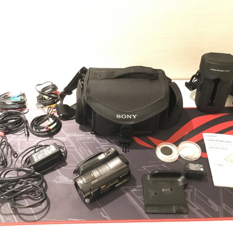 Видеокамера Sony HDR-sr12e