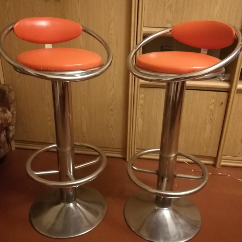 Кухонные стула б у. Барный стул б/у. Авито барные стулья. Барные стулья кораллового цвета. Стулья барные б/у 500 р.