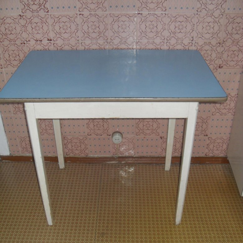 Советский кухонный стол. Советский обеденный стол. Старый кухонный стол. Советский столик кухонный. Старый Советский кухонный стол.