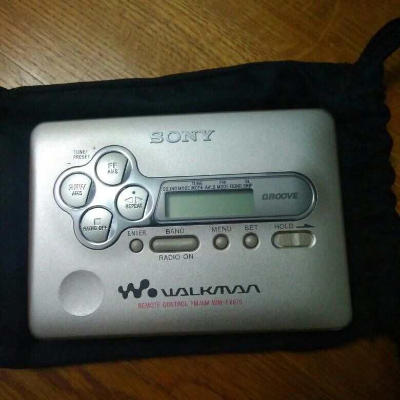 Sony walkman кассетный купить. Аудиоплеер Sony Walkman кассетный. Sony плеер кассетный Велкман. Аудиоплеер сони Волкман кассетный. Плеер Sony Walkman кассетный плеер.
