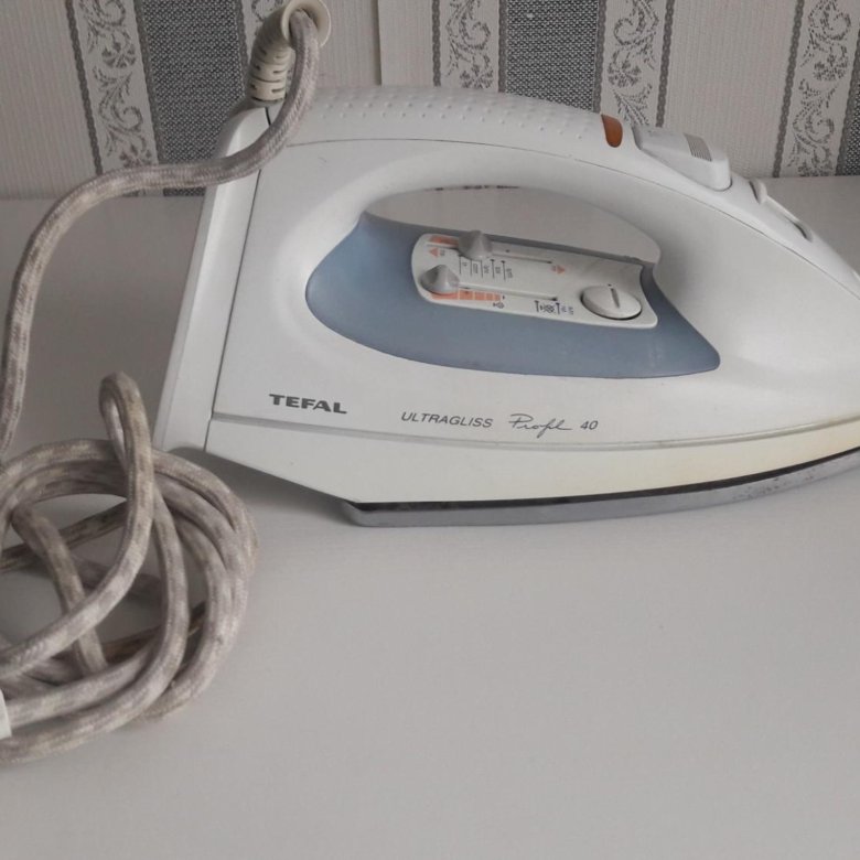 Tefal ultragliss 4650. Утюг тефаль ультраглисс. Tefal ultragliss. Утюг tefal ultragliss anti-calc plus fv6832e0. Утюг tefal ultragliss plus fv6824e0 синий.