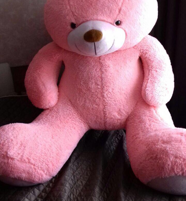 Розовый мишка игрушка. Розовый медведь. Большой розовый медведь игрушка. Розовый мишка. Игрушка розовый медведь огромный.