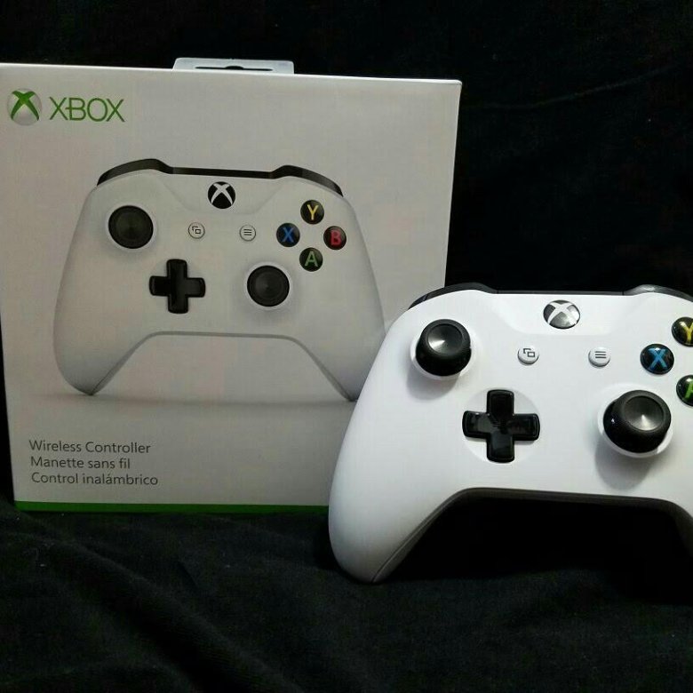 Microsoft xbox one s controller. Xbox one s Controller. Геймпад Xbox one Ливерпуль. Джойстик на Xbox on s белый без. Самый первый Xbox.