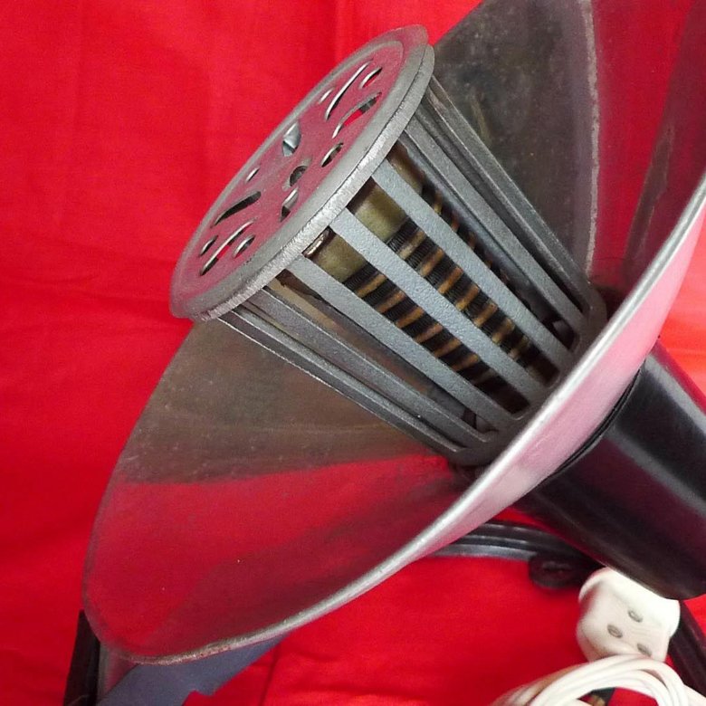 инфракрасный рефлектор. рефлектор обогреватель. рефлектор советский прибор. рефлектор - обогреватель, 1961 луч. обогреватель спиральный с отражателем.