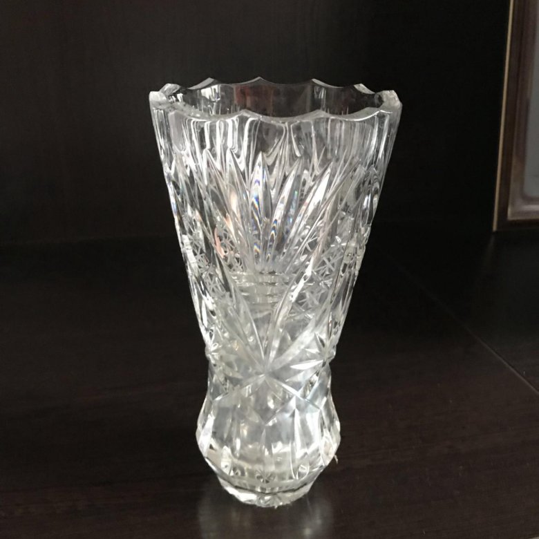 Хрусталь 70. Хрусталь 70-80 годов. Старые хрустальные вазы. Ваза кубок хрусталь. Конфетницы 50 х годов.