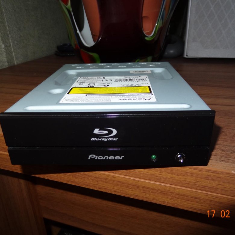 Blu ray приводы pioneer. Pioneer BDR s08xlt. Оптический привод Blu-ray Pioneer BDR-td03rs. Pioneer Blu ray привод. Привод Pioneer BDR-xs07tuhd.