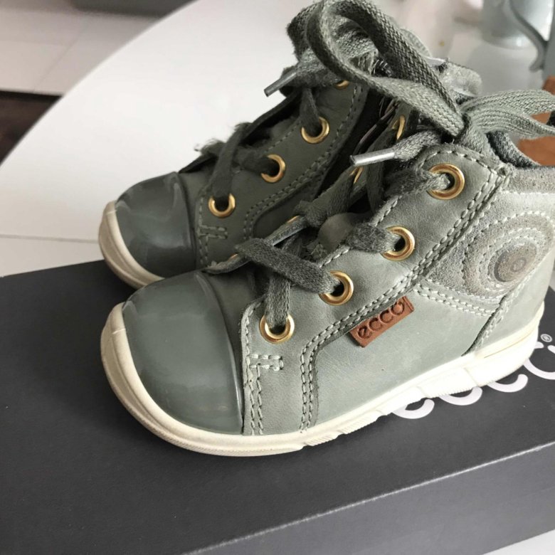 Кроссовки ecco старые коллекции. Авито обувь женская. Кроссовки для адидас экко. Авито экко 39 бу. Сандалии ecco 33p727573397221.