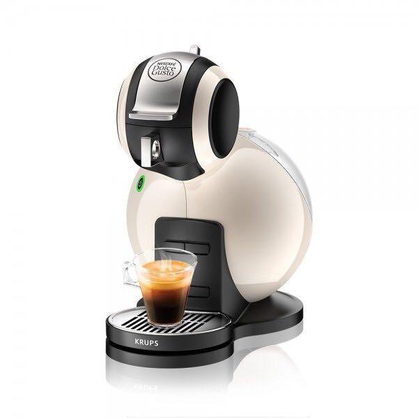 Dolce gusto s plus. Капсульная кофемашина Nespresso Dolce gusto. Кофемашина Нескафе Дольче густо капсульная. Nespresso Dolce gusto кофемашина. Кофеварка Нескафе Дольче густо капсульная.