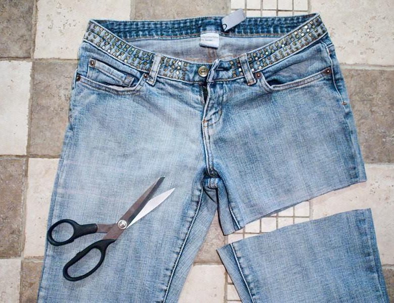Обрезанные джинсы шорты
