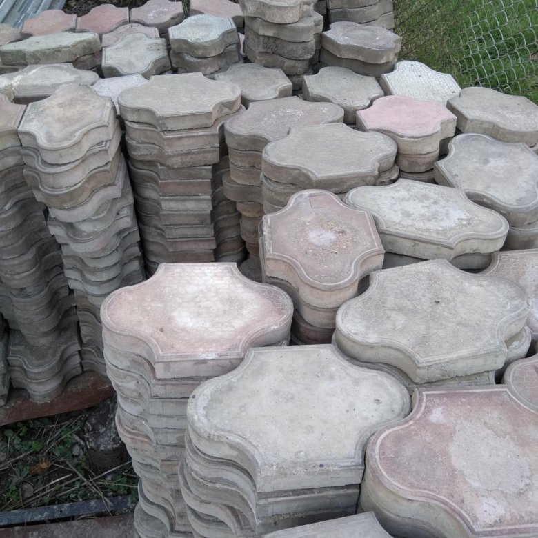 Плитка тротуарная б у. Отдам тротуарную плитку. Плитка тротуарная б у. Гранитные плиты советские. Тротуарная плитка б/у.