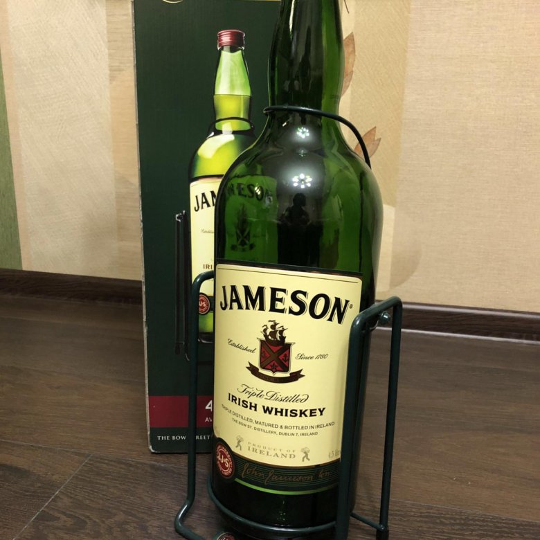 Бутылка виски 5 литров. Джемисон качели 4.5. Джемисон 4.5 литра. Джемисон 10 литров. Виски джемисон 4.5 качели.