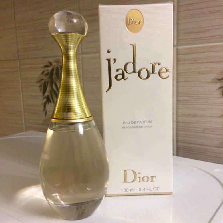 Духи жадор диор в летуаль. Dior Jadore 100ml. Christian Dior Jadore 100 ml. Dior Jadore 100ml парфюмерная вода. Жадор диор духи в белой бутылочке.