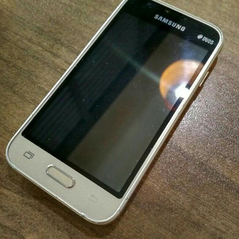 Авито телефон дешевые. Авито смартфон. Авито телефон. Samsung a112. Авито мобильный телефон.