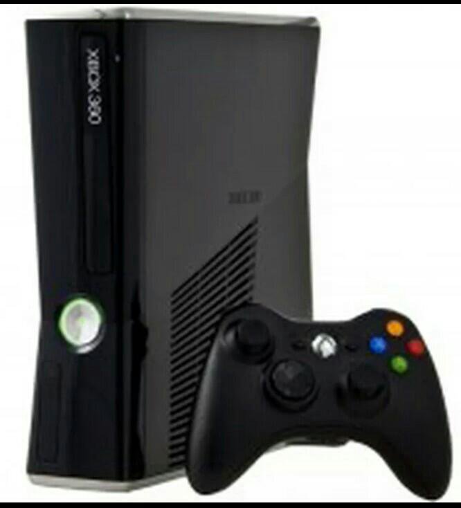Xbox 360 t. Xbox 360 t. Xbox 360 slim. Игровая приставка xbox 360 s. Приставка xbox 360 slim.