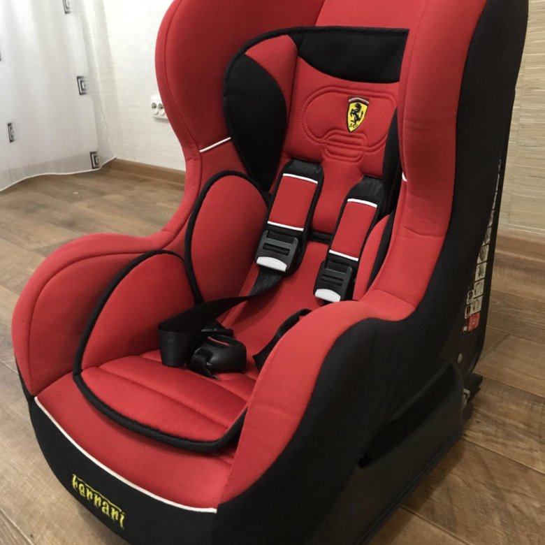 Детское кресло ferrari