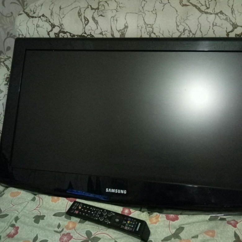 Телевизор samsung 81. Samsung le32r81b. Samsung диагональ 80. Диагональ 80 см. Телевизор диагональ 80 см цена.