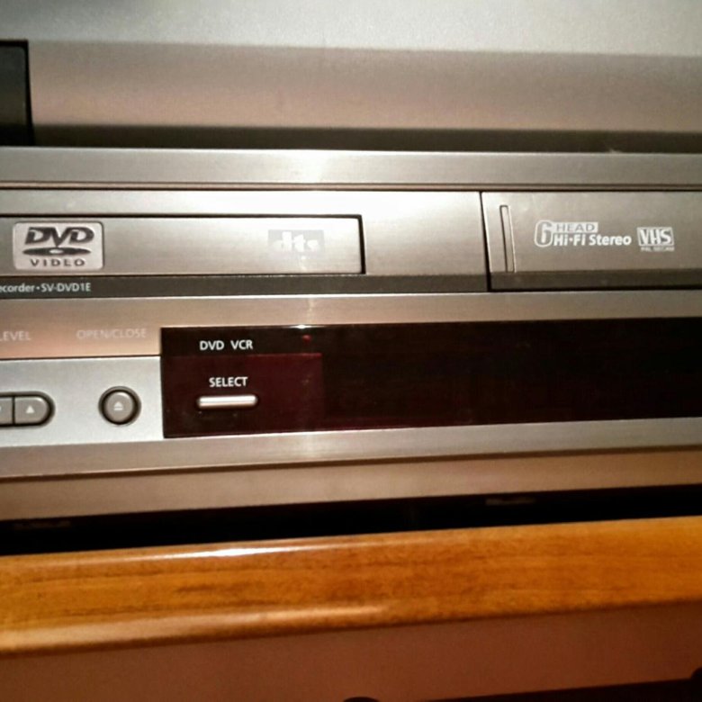 Dvd плюс видак – купить в Москве, цена 4 000 руб., дата размещения: 17. ...