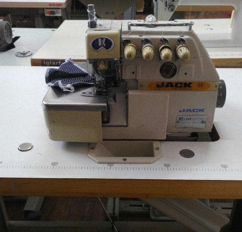 Оверлок 4-х ниточный с прямым приводом jati jt 798d-4. Оверлок 4 ниточный madi. Оверлок aurora а700. Оверлок 4-х ниточный. Промышленная швейная машина jack оверлок пятинитка.