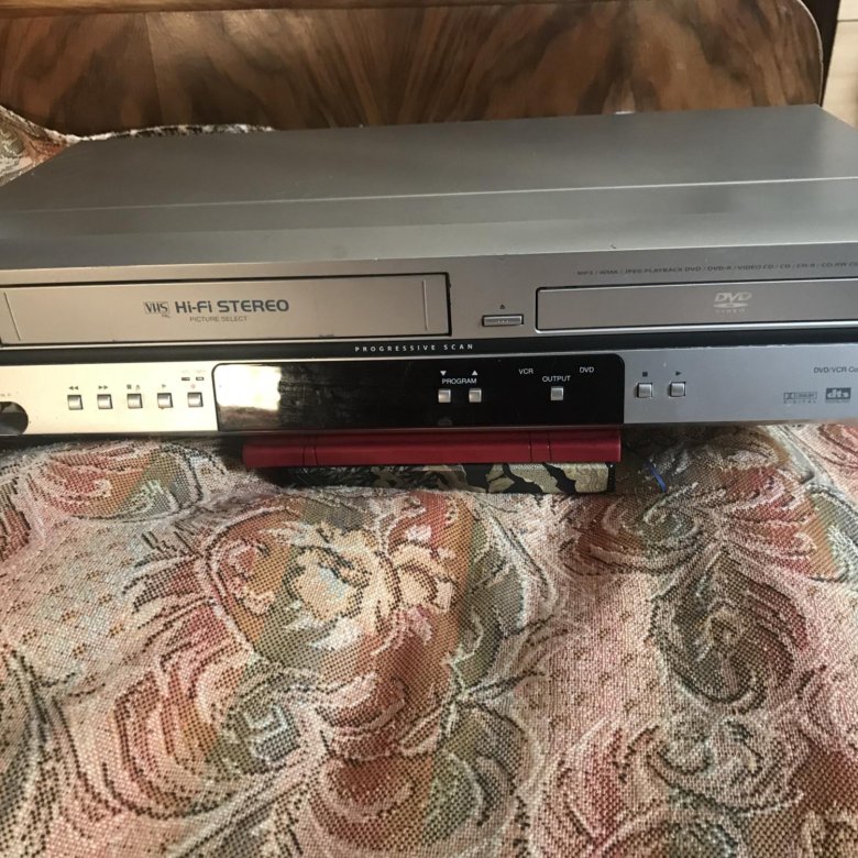HITACHI dvd\vcr combo dvpf7a(s) купить в Москве, цена 2 200 руб