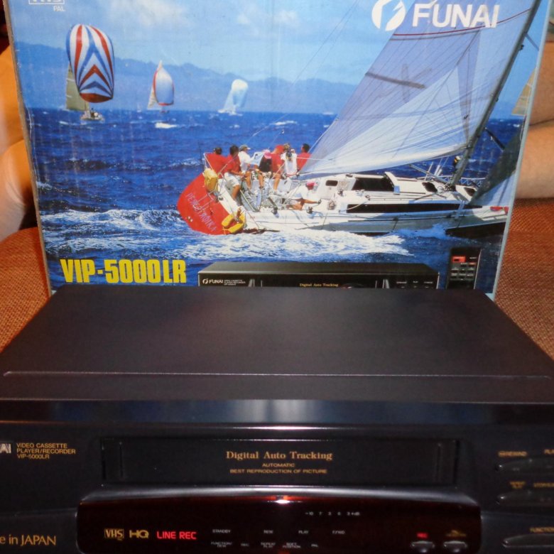 Funai vip. Видеоплеер Funai VHS VIP-5000 LR. Funai 5000lr. Фунай видеомагнитофон коробка. Funai Digital auto tracking vip5000lr.