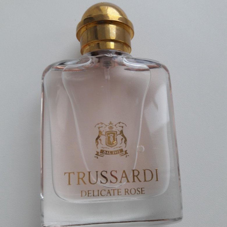 Trussardi delicate rose фото