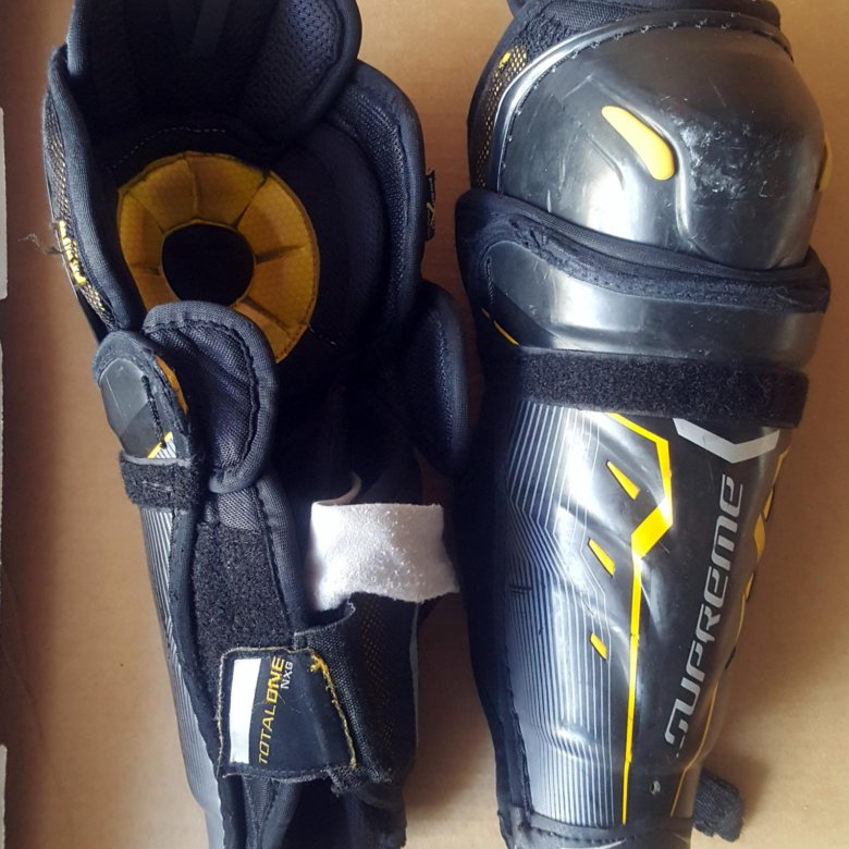 Щитки 3x pro. Щитки хоккейные Bauer Supreme total one. Щитки хоккейные Bauer total one NXG. Щитки Bauer Supreme total one mx3. Bauer Supreme one 80 щитки.