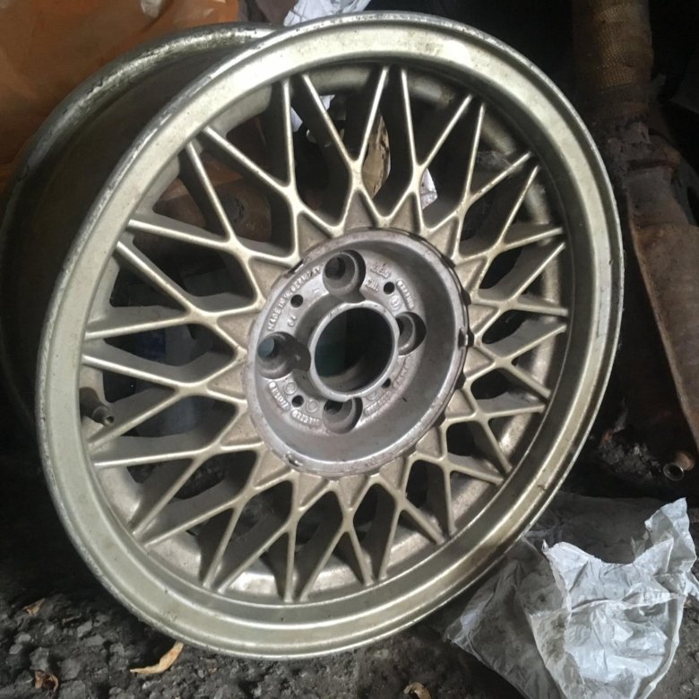 Диска 80. Диски BBS 4x100. Диски 16 BBS Audi 80. BBS r17 Audi 80. Диски BBS на Ауди 80.