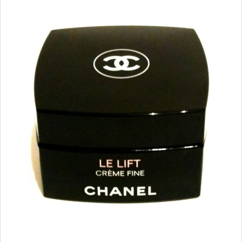 Купить крем шанель. Chanel le Lift Creme. Крем для лица Chanel le Lift Creme riche. Chanel крем для тела. Крем Chanel le Lift купить.