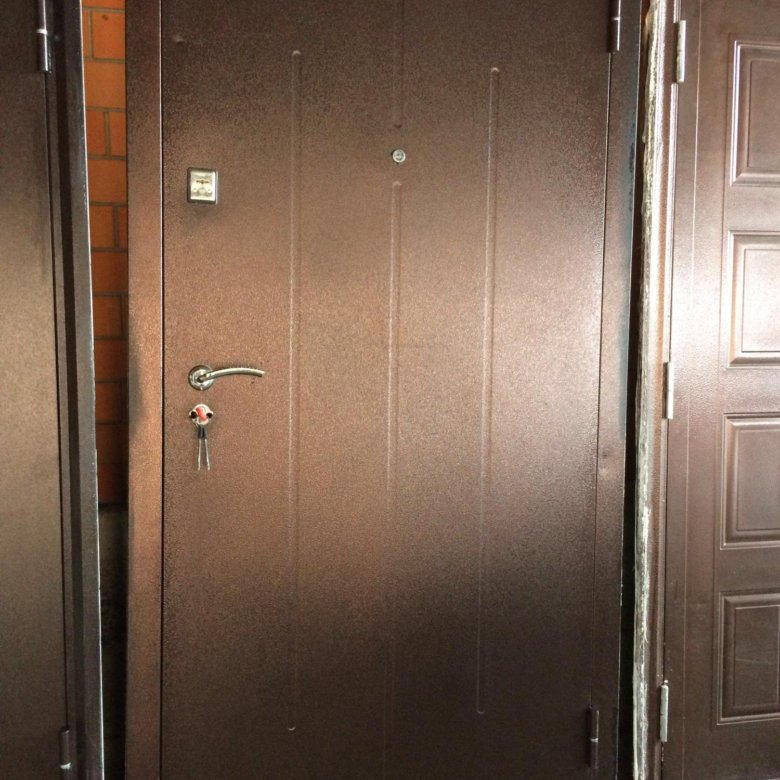 Теплая металлическая дверь теплая. Двери в Кировском районе Волгограда. Двери лабинск