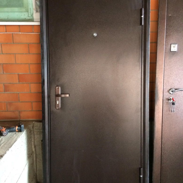 Недорогие двери металлические входные бу