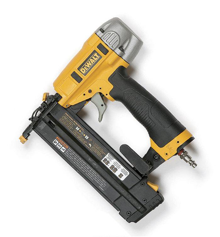 Нейлер пневматический. Нейлер DEWALT dwfp12231. Нейлер DEWALT 18ga. Аккумуляторный шпилечник DEWALT. ДЕВОЛТ 680 шпилечник.