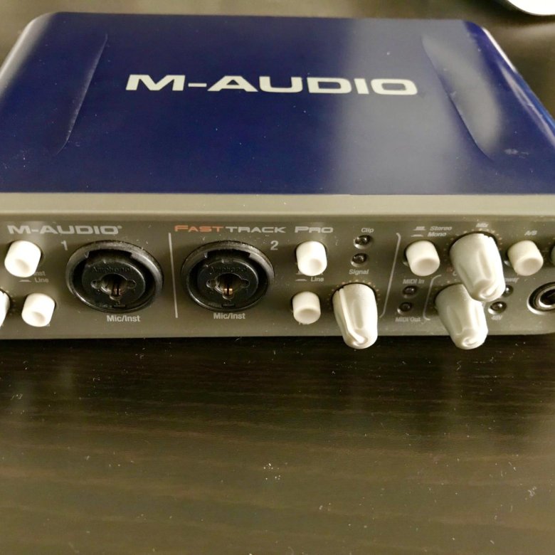 M track pro. M Audio fast track Pro. Звуковая карта m Audio fast track. M-Audio m-track Pro. Maudio 76.