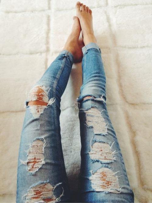 Как по модному порвать джинсы