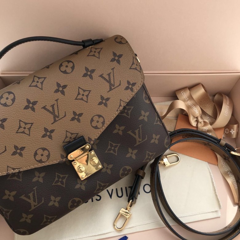 lv pochette metis cena