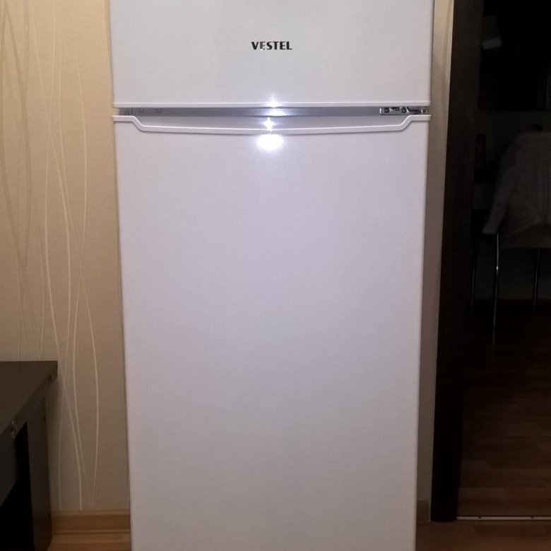 Холодильник двухкамерный Vestel VDD 260 VW белый – купить в Тюмени ...