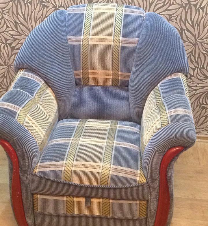 Авито мебель кресло диван. Кресла б/у. Кресло 2000 годов. Бэушные кресла. Продается кресло.