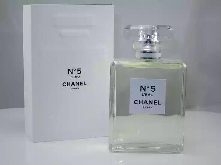 Chanel 5 edt 50 ml. Духи avenue 8th оригинал. Elizabeth arden 5th avenue after five 30ml набор 2010. 5 l’eau. Chanel no 5 l'eau chanel.