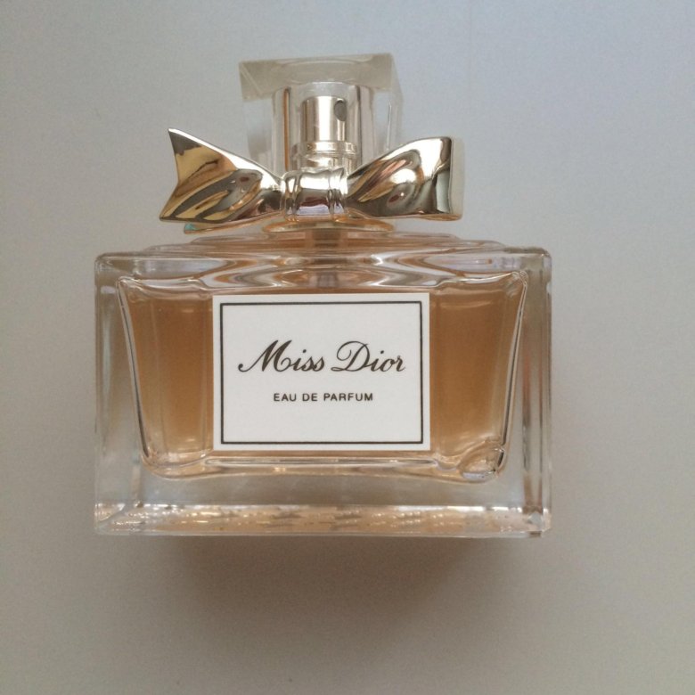 Miss dior eau de parfum. Духи Мисс диор оригинал. Мисс Флора Парфюм Eau de Parfum. Озон интернет магазин духи mis d IOR eay Parfum. Miss Dior духи женские цена оригинал 100мл.