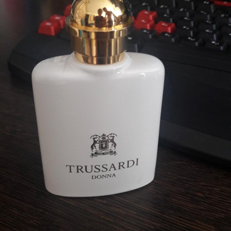 Trussardi donna 50. Труссарди Донна духи. Trussardi Donna Pink Marina 30ml. Труссарди Донна 62 мл. Trussardi Donna Lady 30ml EDP.