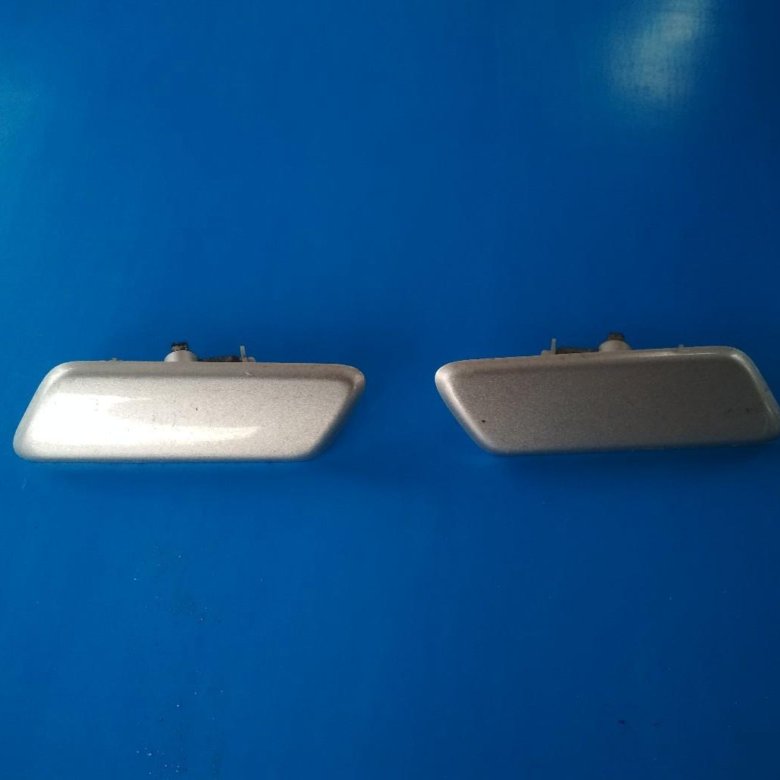 Крышки фар рав 4. Крышка омывателя на тойота рав 4. Крышки фар рав 4. Крышки фар рав 4. W164 линза рефлектор.