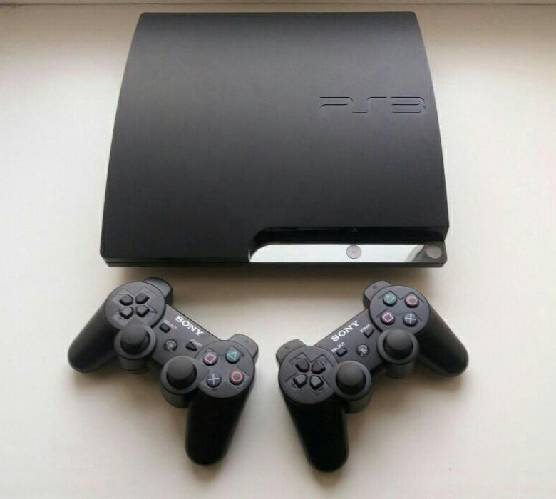 Playstation 3 slim. Ps3 Slim. Сони 3 слим 2 джойстика. PLAYSTATION 3 Slim 320gb.